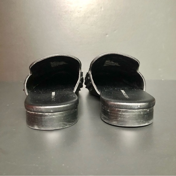 Saks Fifth Avenue Rudy Black Studded Leather Mules Men’s 7 Women’s 8.5 Punk Edgy - Picture 6 of 11